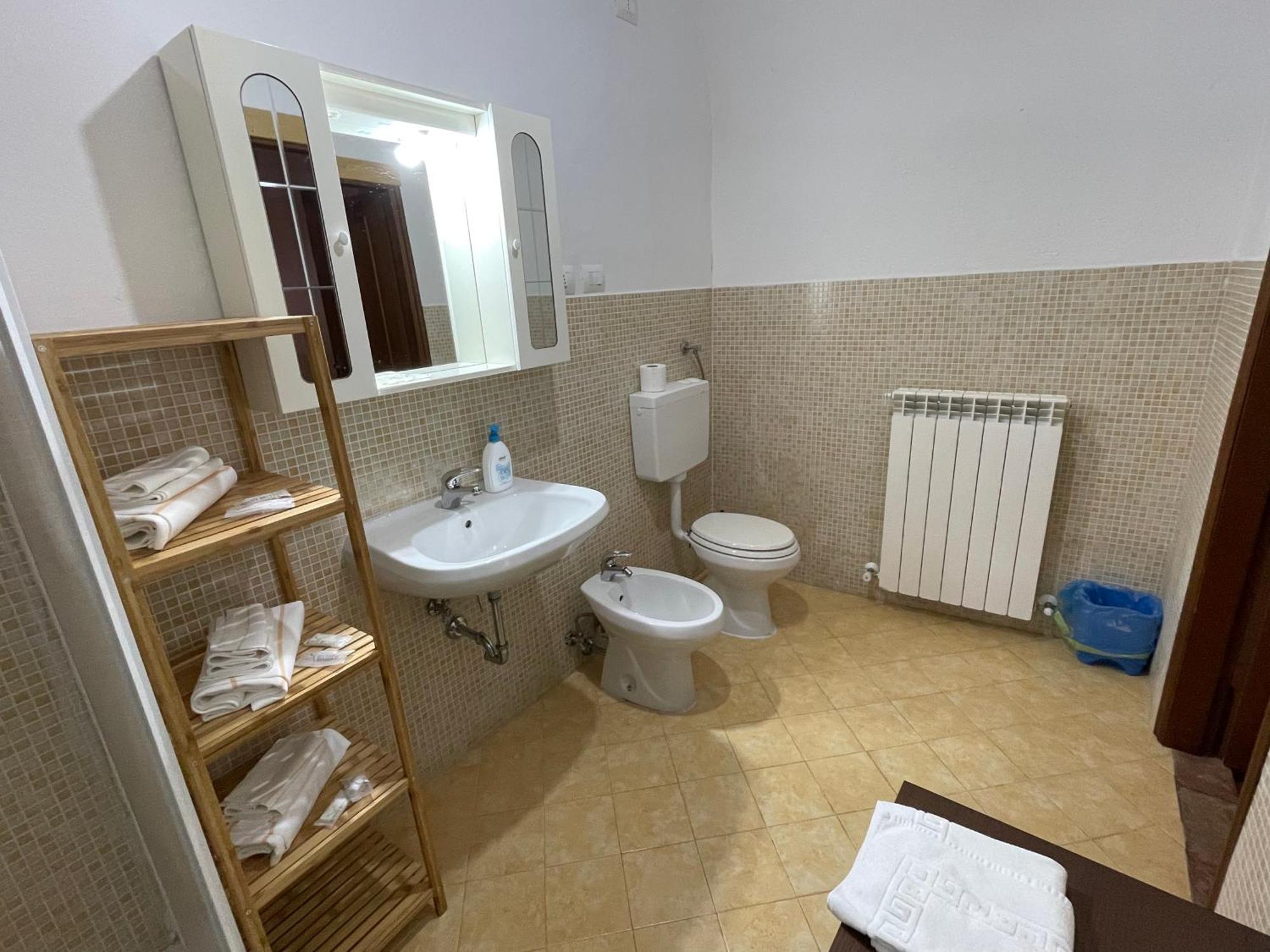 Piazzetta Del Forno Appartamento Assergi Exterior foto